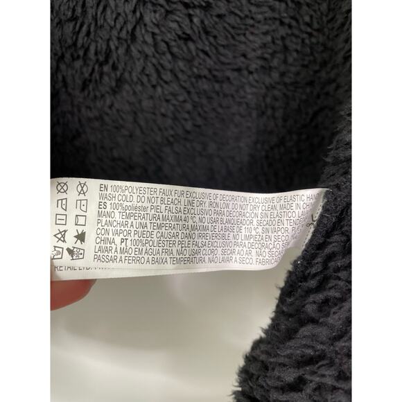 Forever 21 Long Sleeve Full Zip Mock Neck  Fuzzy Sherpa Fleece Jacket Black Med - Picture 6 of 10